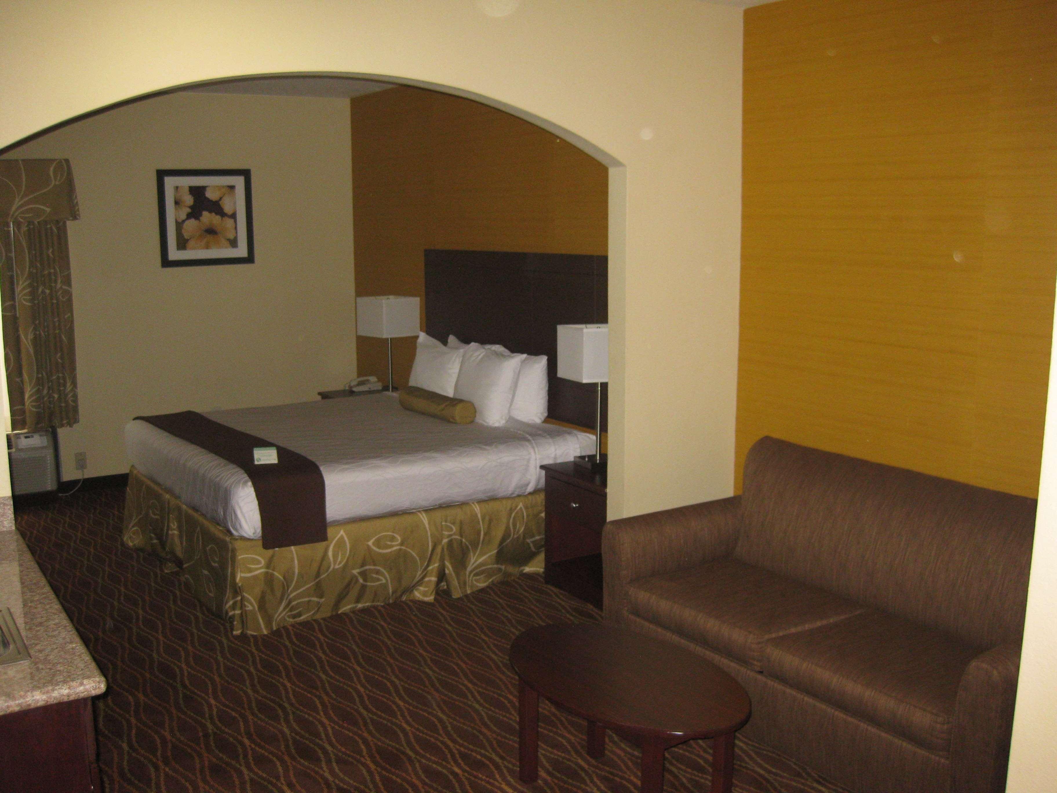 Best Western Plus Springfield Airport Inn Exterior foto