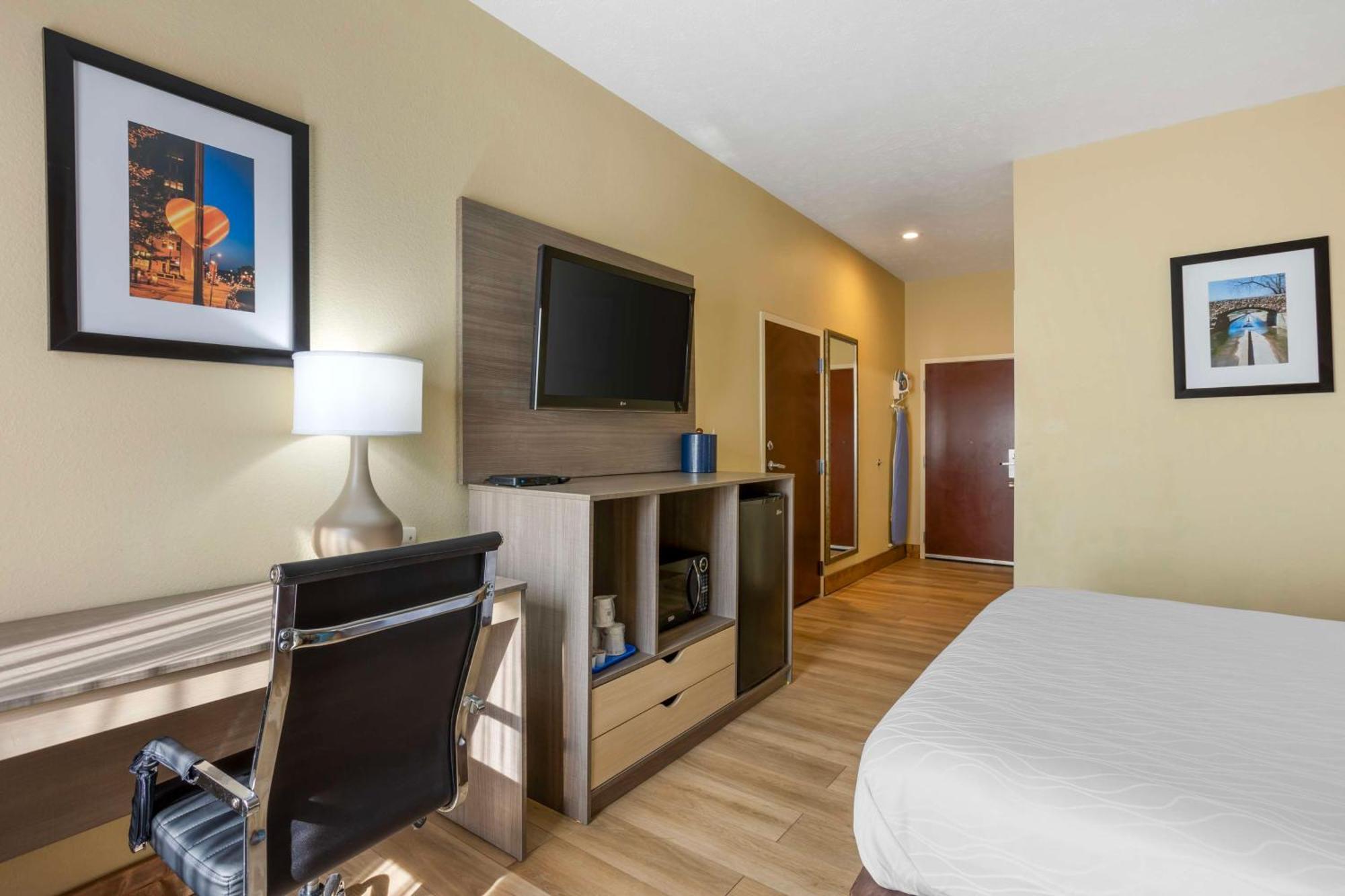 Best Western Plus Springfield Airport Inn Exterior foto