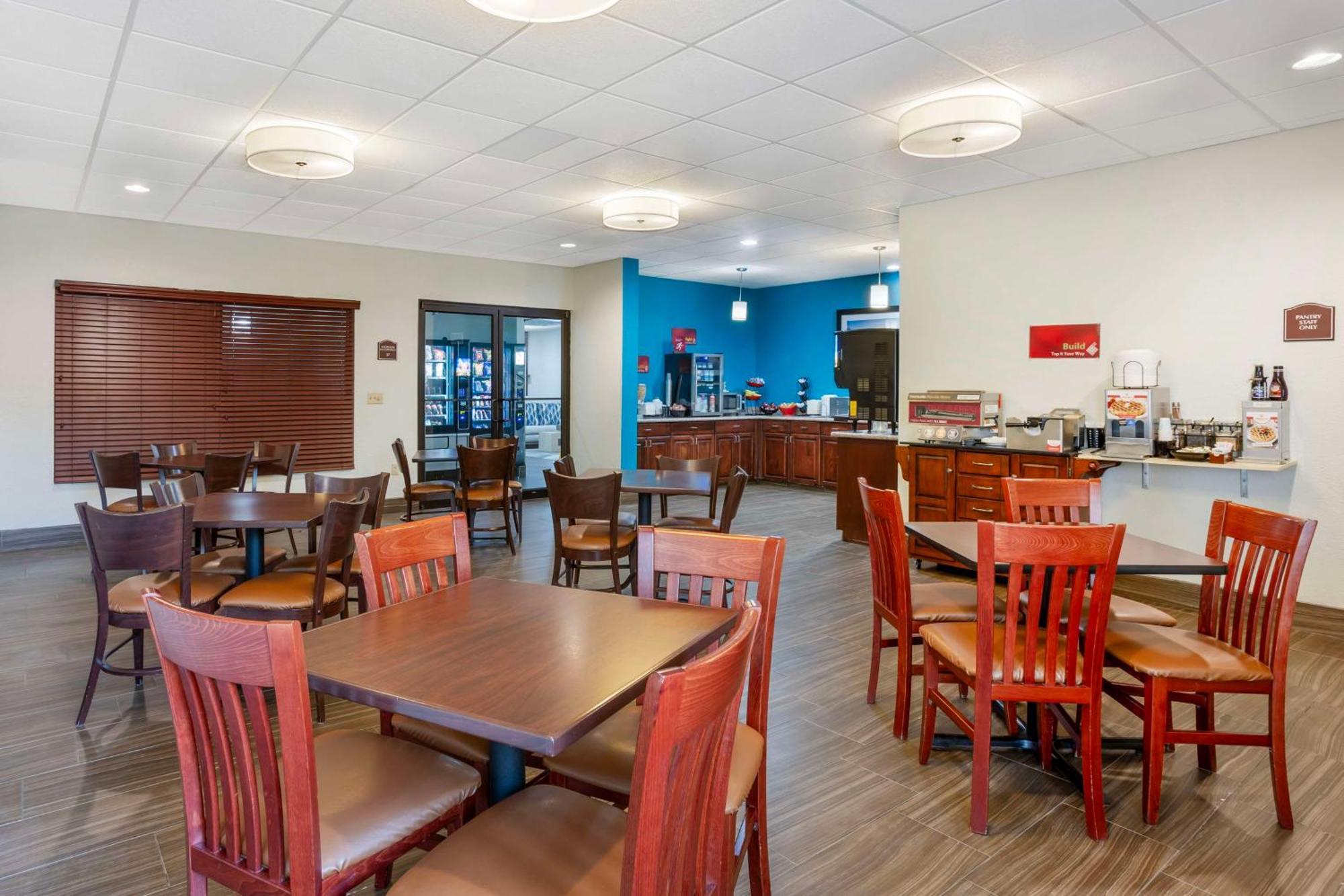 Best Western Plus Springfield Airport Inn Exterior foto